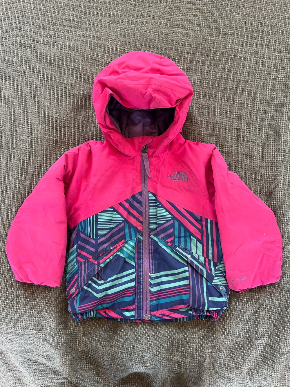 The North Face Insulated Pink Hooded Girls' Geometric Print Jacket (2T)